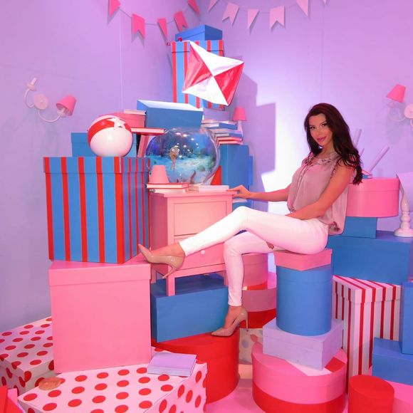 Meet your Posher, Audrina - Picture 1 of 1